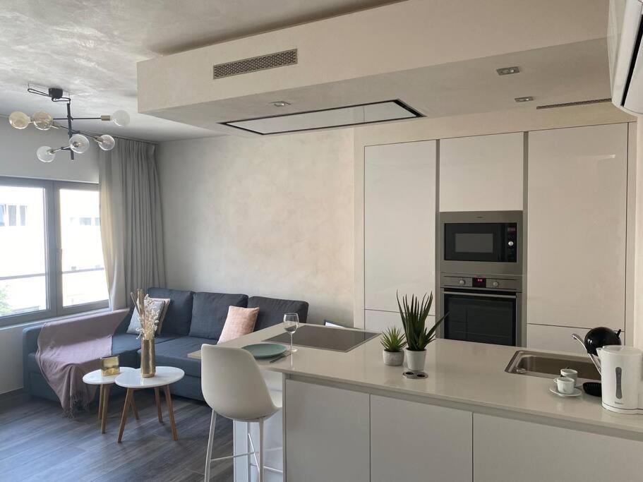 Lovely One Bedroom In City Center With Parking, Near Public Transport Apartamento Luxemburgo